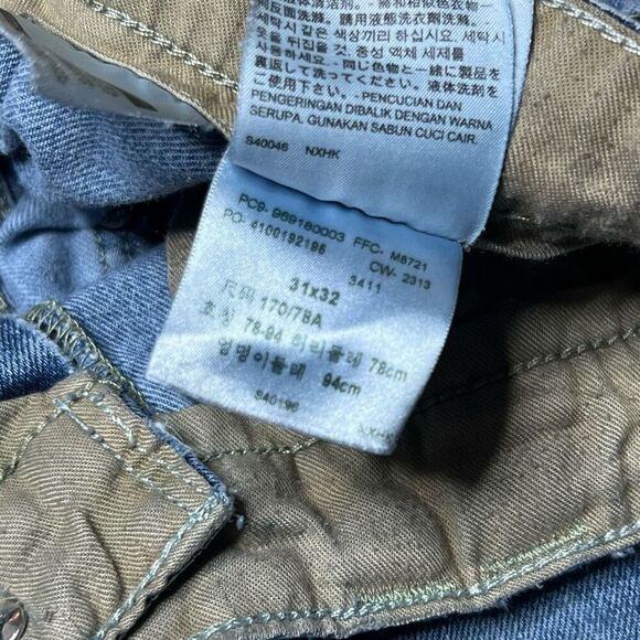 Y2K Levi’s Button Back Pockets Skater Grunge Slim Straight Jeans 31x32 - Picture 9 of 10